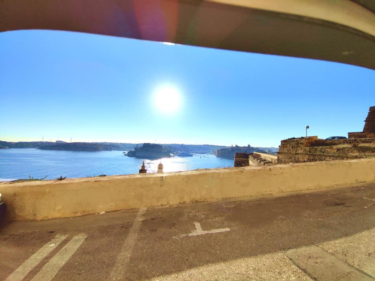 Cove 532 By Savynomad Harbour Residences Wow View Валета Екстериор снимка